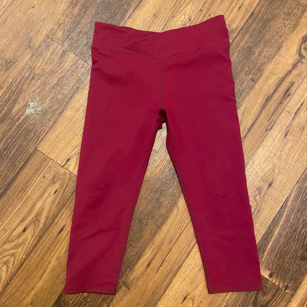 Fabletics Powerhold Crop Leggings